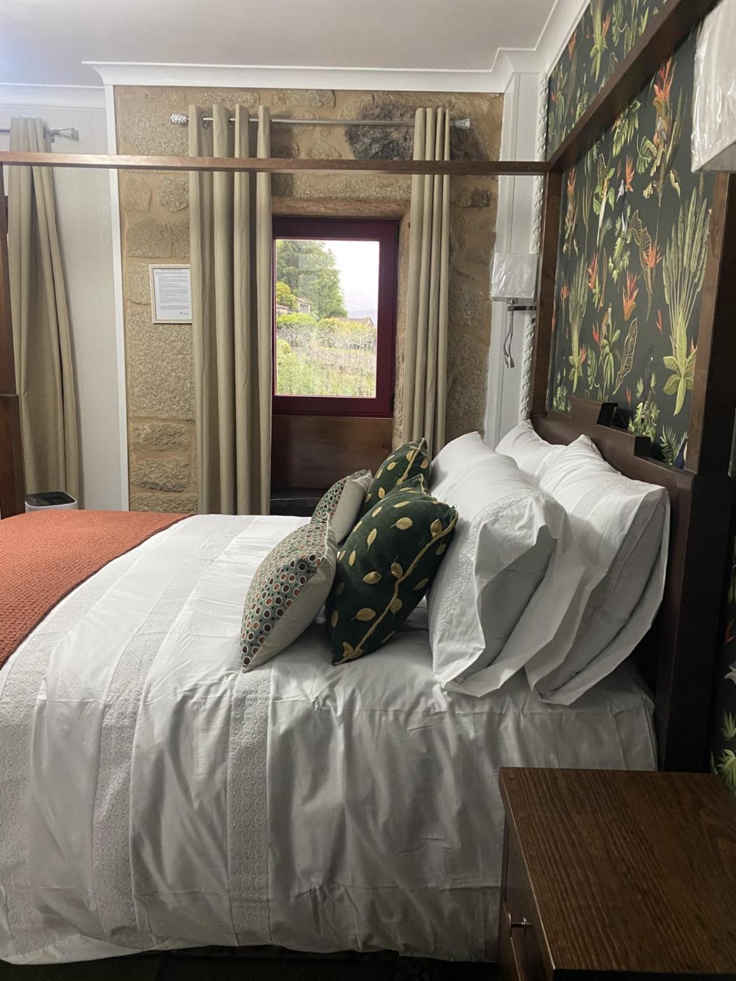 Bed and Breakfast Os Fentos Понтеведра Экстерьер фото