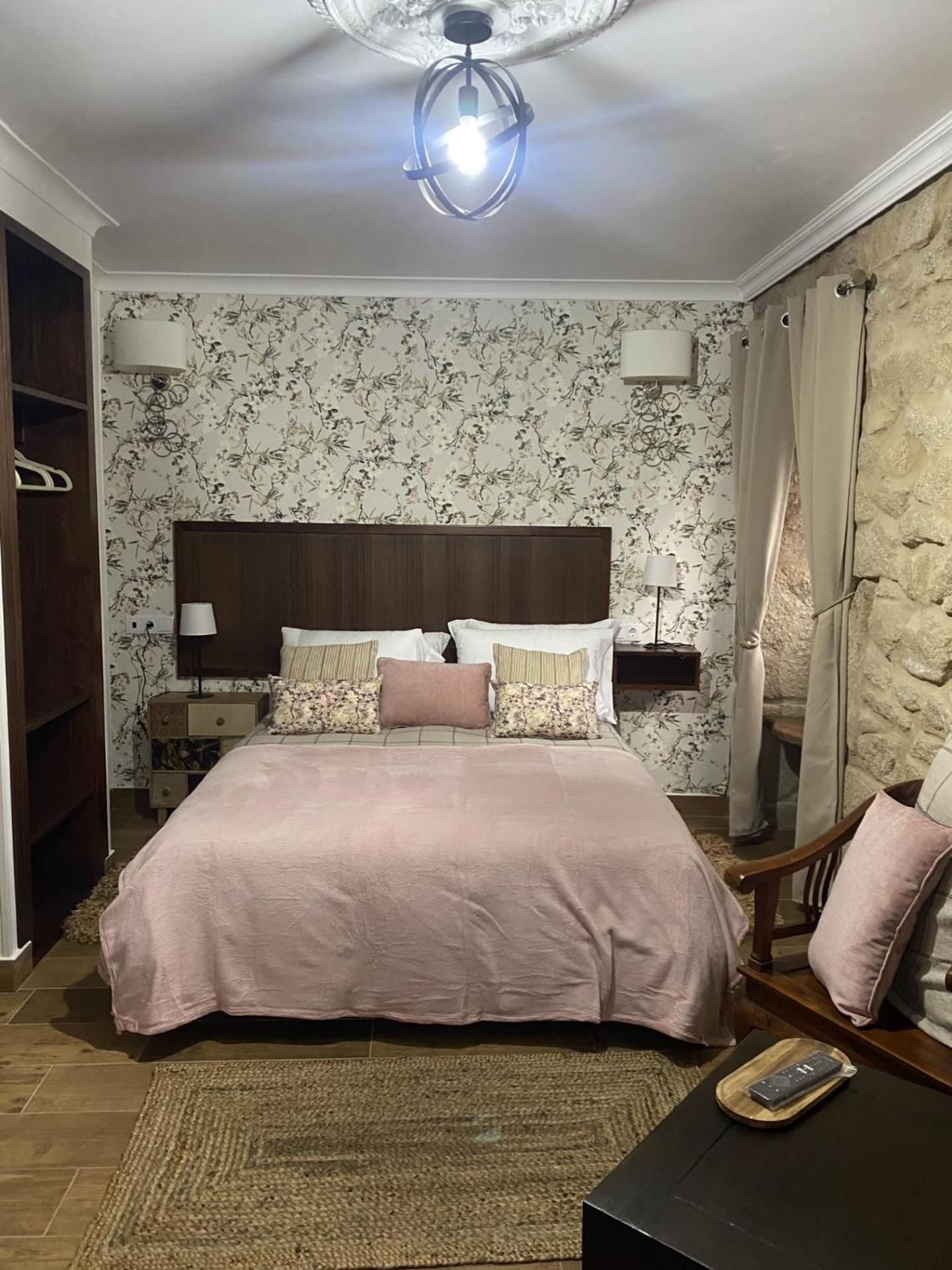 Bed and Breakfast Os Fentos Понтеведра Экстерьер фото
